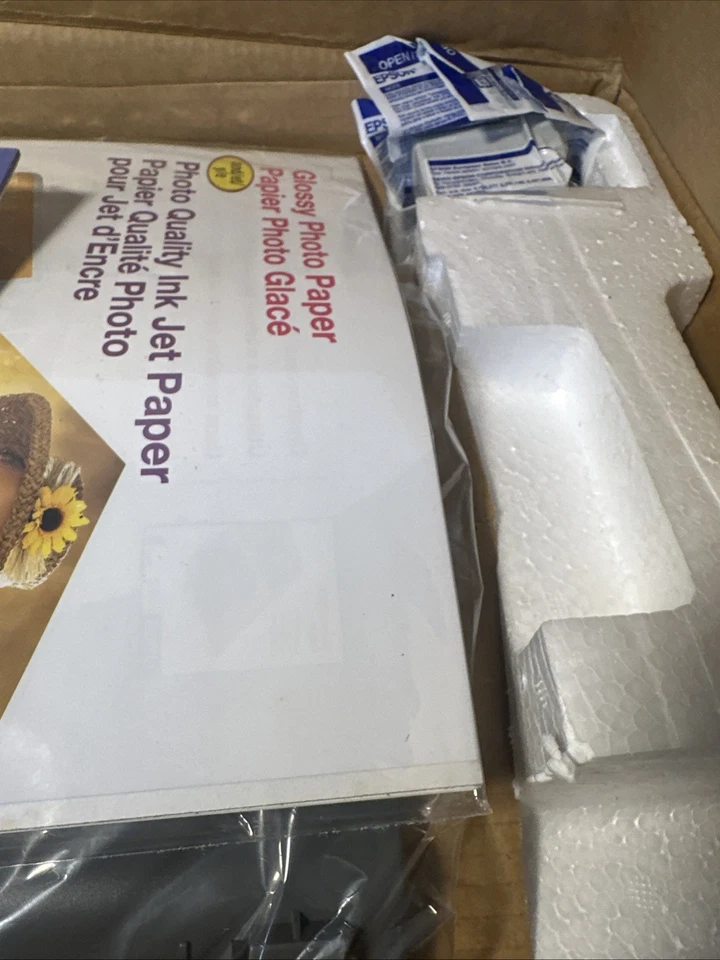 Epson Stylus C42UX Standard Inkjet Printer Original Package -open Box - Image 3 of 4