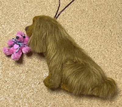 CAVALIER KING CHARLES SPANIEL mit ROSA TEDDYBÄR - Teil Nadelfilz HUND