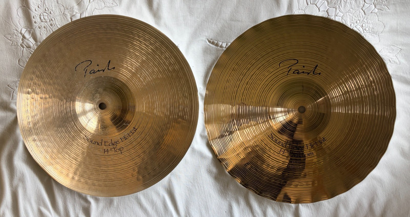 Paiste Signature Sound Edge Hi Hat Cymbals 14"