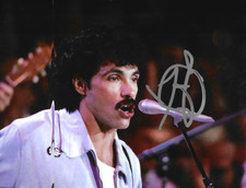 * JOHN OATES * signed 8x10 photo * HALL & OATES * COA *