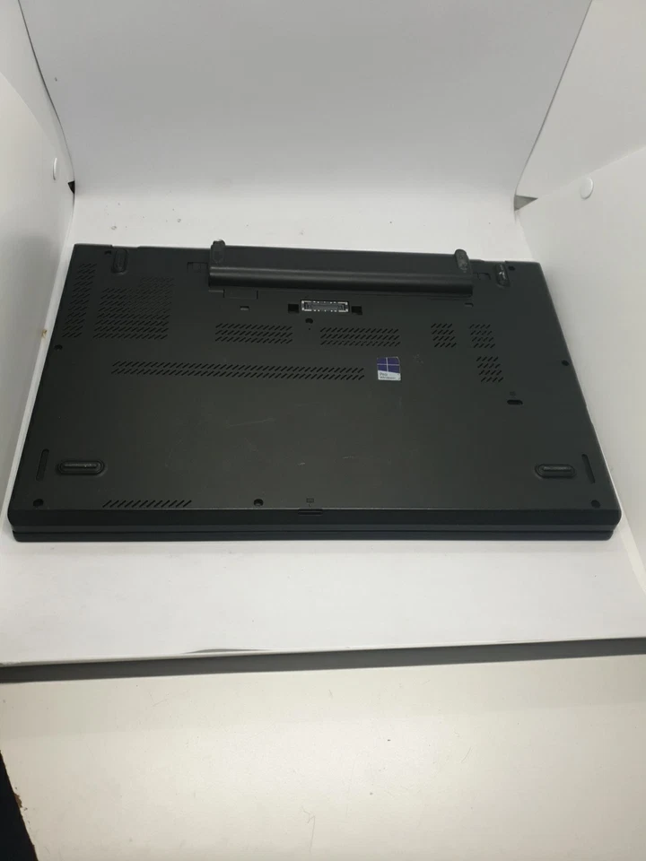 Lenovo ThinkPad P50s · i7-6500U · 16GB · 240GB, photo 4 of 5