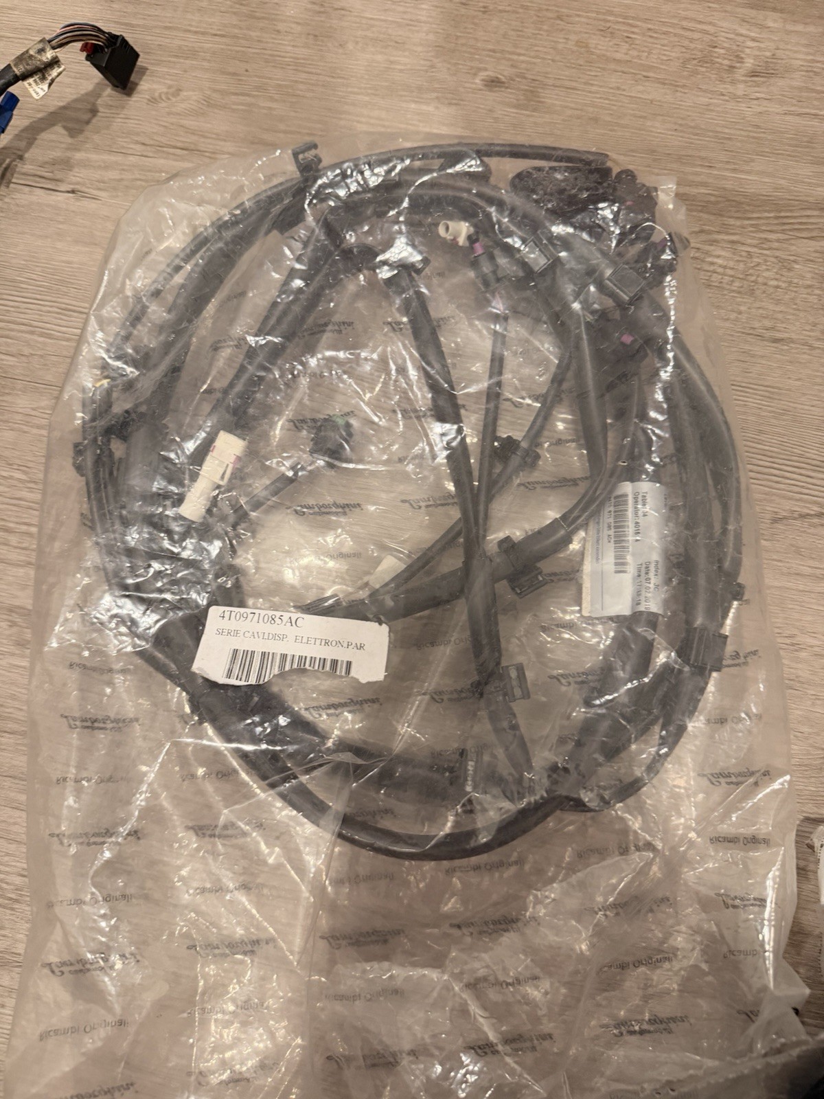 GENUINE BRAND NEW LAMBORGHINI HURACAN REAR BUMPER WIRE HARNESS PN 4T0971085AC