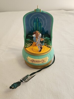 Emerald City Wizard of Oz Hallmark Magic Ornament 1996 Light Music Motion No Box
