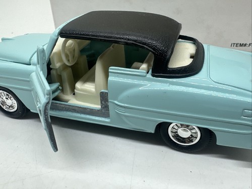 1953 Chevrolet Bel Air 1:32 Diecast Car With Box Welly 9012 Chevy Baby Blue - Picture 3 of 13