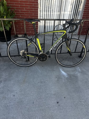 Specialized Road Bike with Carbon Frame and Shimano Gears