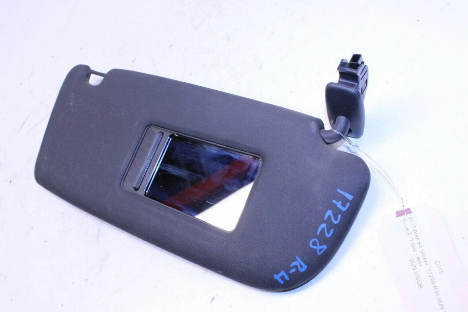 2000-2002 Audi A4 S4 Right Sun Visor OEM Used - Imagem 3 de 4