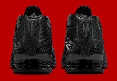 Women's Nike Shox R4 Triple Black Floral Dark Smoke Grey HV0934