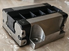 R165132420 Bosch Rexroth RUNNER BLOCK BALL BEARING  (Open Box)  (Quantity: 2)