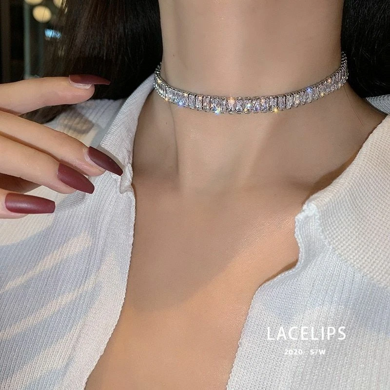 Luxury choker deals