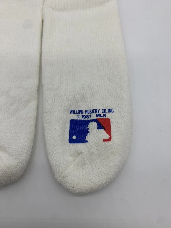 Vintage 1987 MLB Cincinnati Reds Socks - Image 2 of 2