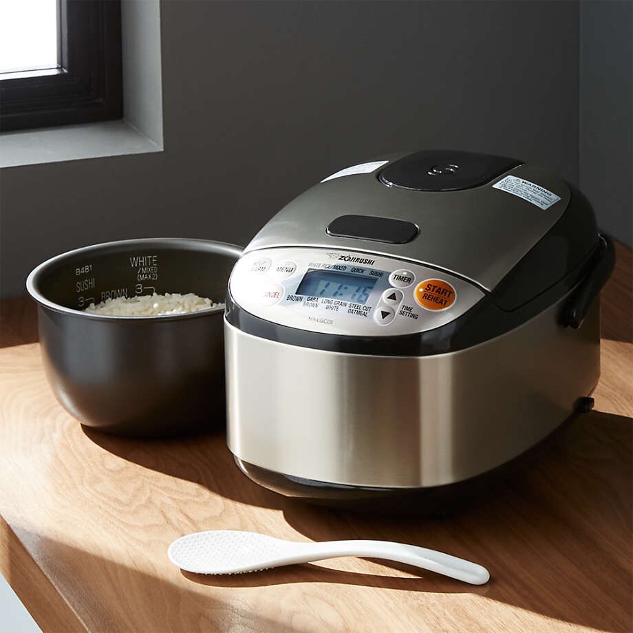 NEW Zojiroshi 3 Cup Micom Rice Cooker Retractable Cord NS-LGC05 Silver/Black
