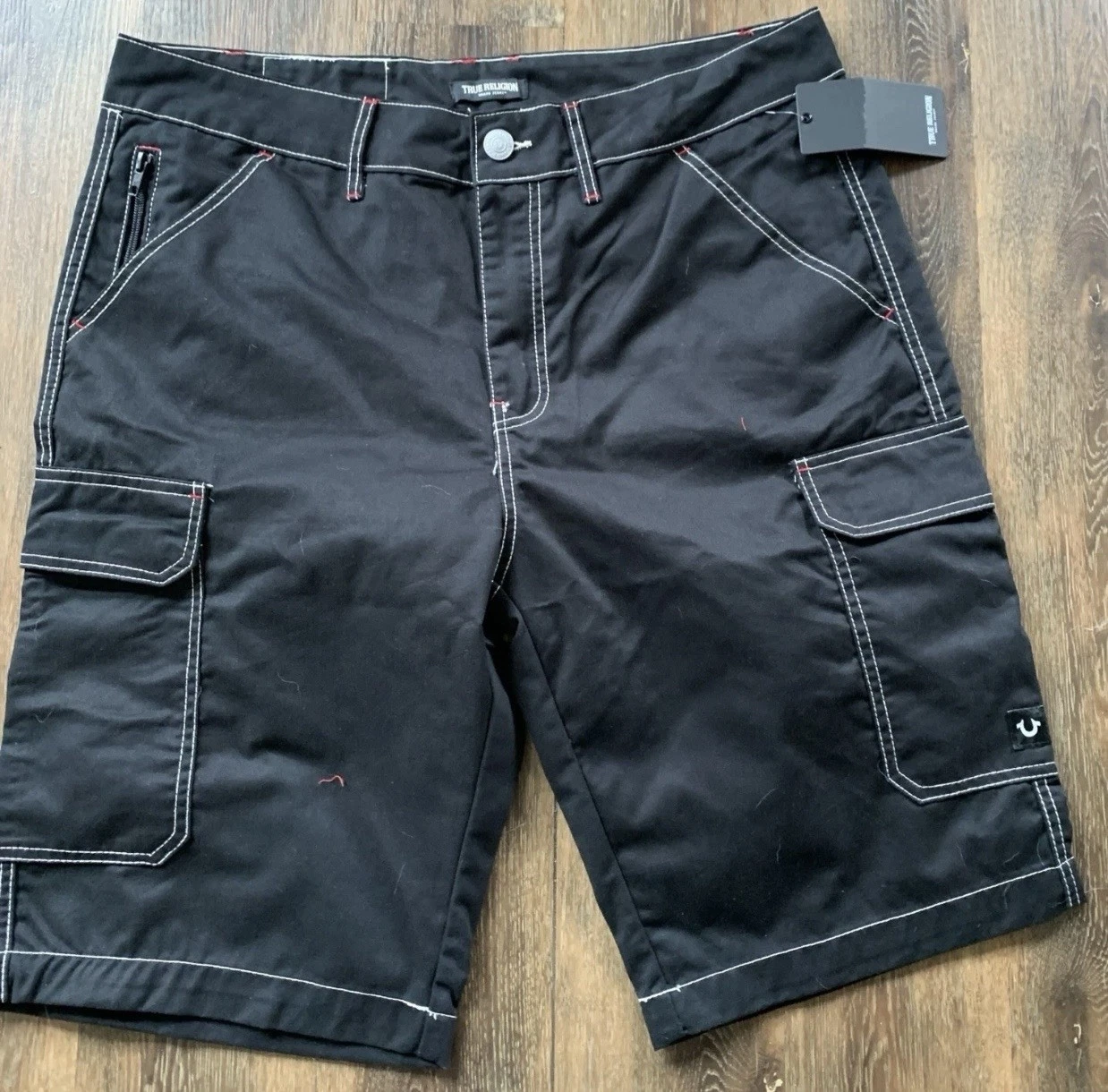 True Religion Shorts Men's 36 Jet Black Cargo Shorts Utility Pockets NWT