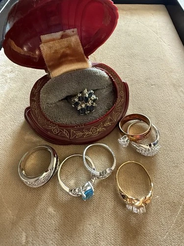 Nice Costume Jewelry Ring Lot With Vintage Ring Box