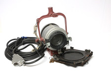 Mole-Richardson Type 3131 300W Molequartz Betweenie Solar Spot Stage Light