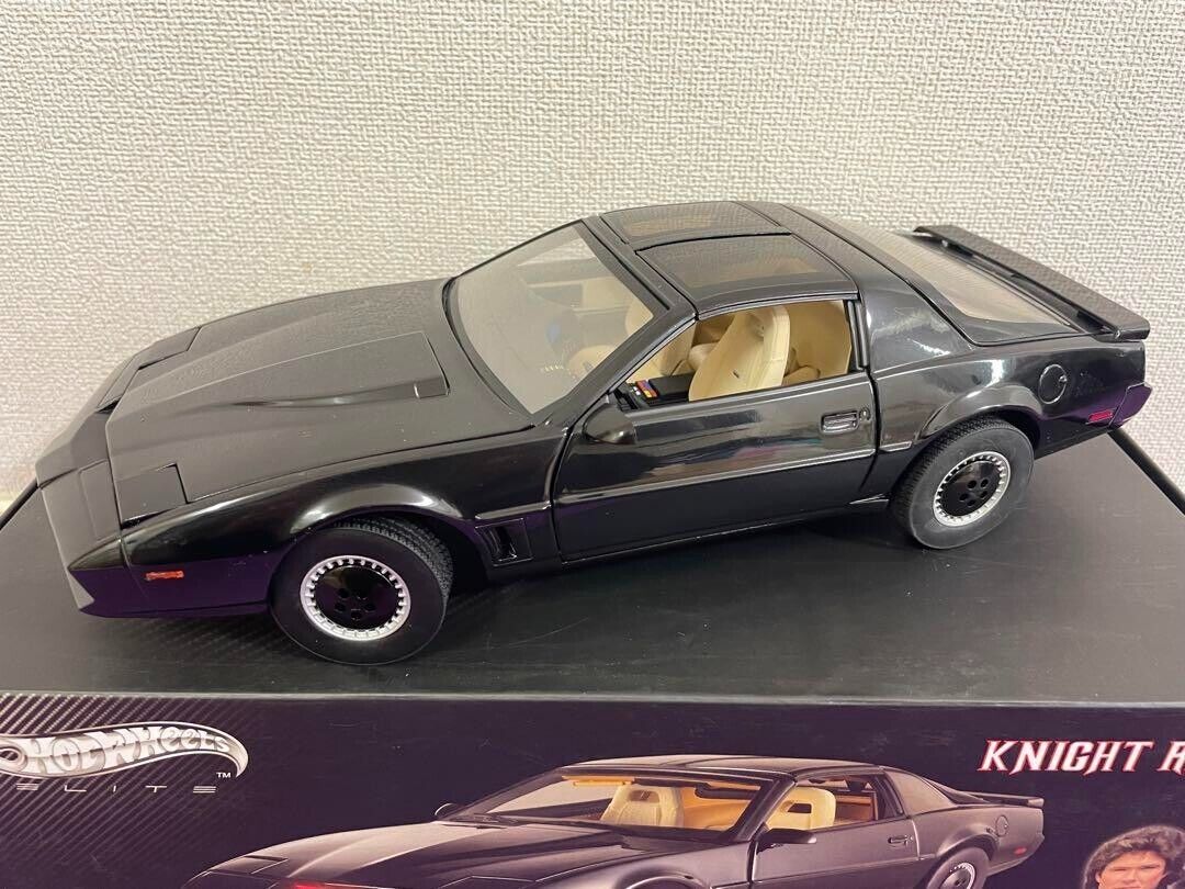 1/18 ナイトライダー ナイト2000 K.I.T.T HotWheels 1/18 ナイトライダー ナイト2000 K.I.T.T HotWheels