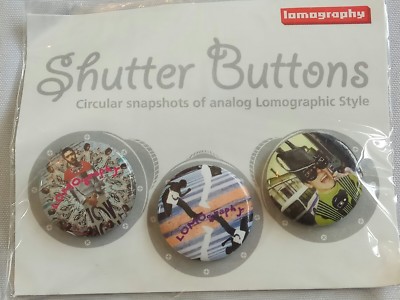 Lomography Auslöser Knöpfe Metall Pin Anstecker Broschen Kameratasche Deko 5