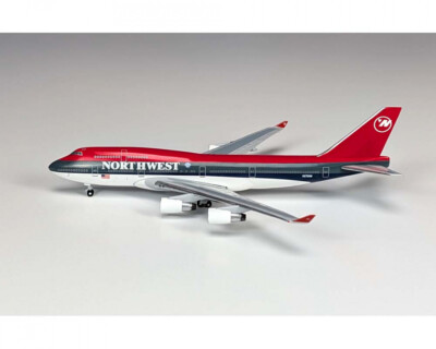Aeroclassics BBX41689 Northwest Airlines 747-400 N676NW Diecast 1