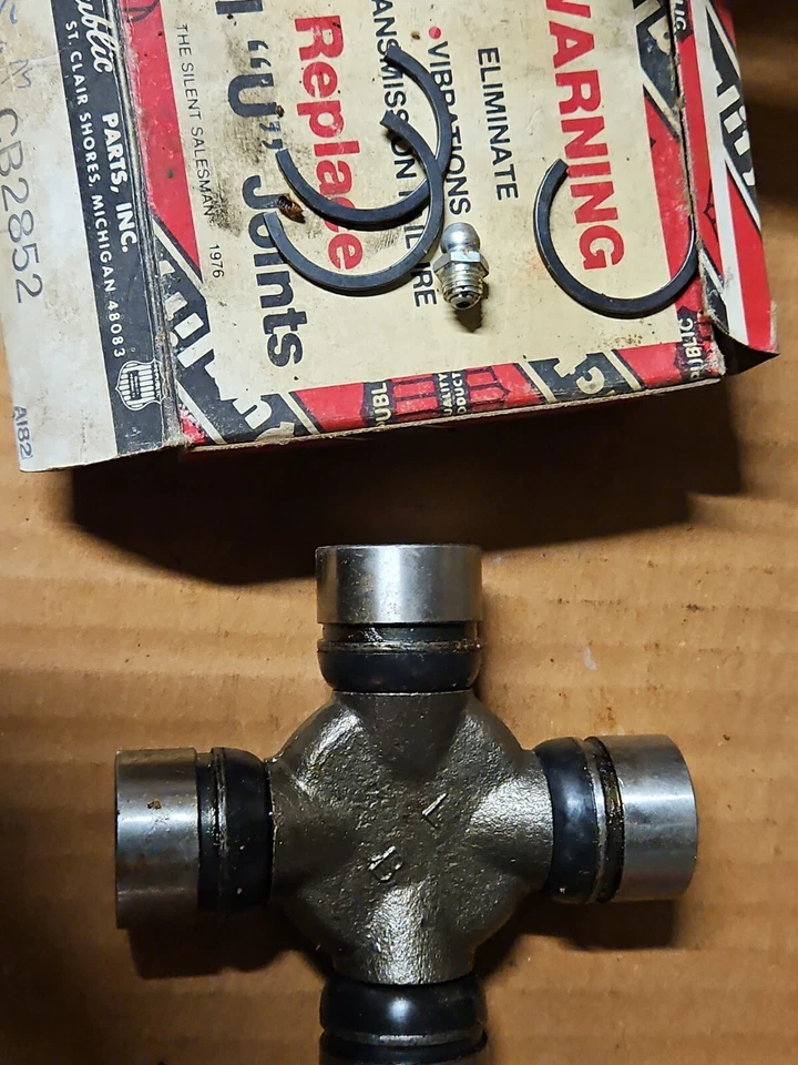 JUNTA UNIVERSAL NORS REPUBLIC CB2852 Foto 4 de 4