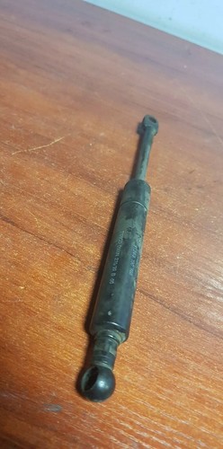 Dämpfer Heckscheibe Gasdruckfeder für BMW E39 5er 530d 97-00 8190688