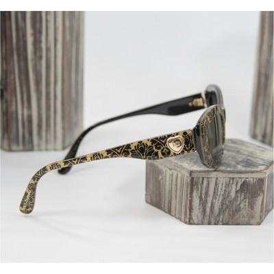 Dolce & Gabbana Black Gold Scroll Slim Cateye Logo Acrylic  display picture 1