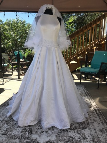 60s Vintage Wedding Dress w/Veil - Pricillas of Boston - Gorgeous - Long  Train | eBay