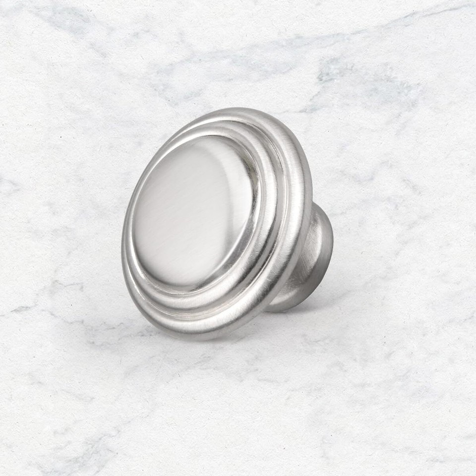 Gobrico 13/8" Round Knobs Brushed Nickel Kitchen Door Knobs
