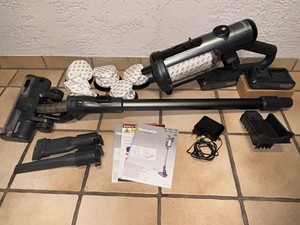 Numatic Quick NQ100 Stabstaubsauger inkl. zwei Akkus  + Zubehör 915027