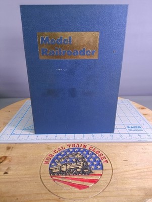 Model Railroader 1976 Binder with Magazines Lot #BLK4