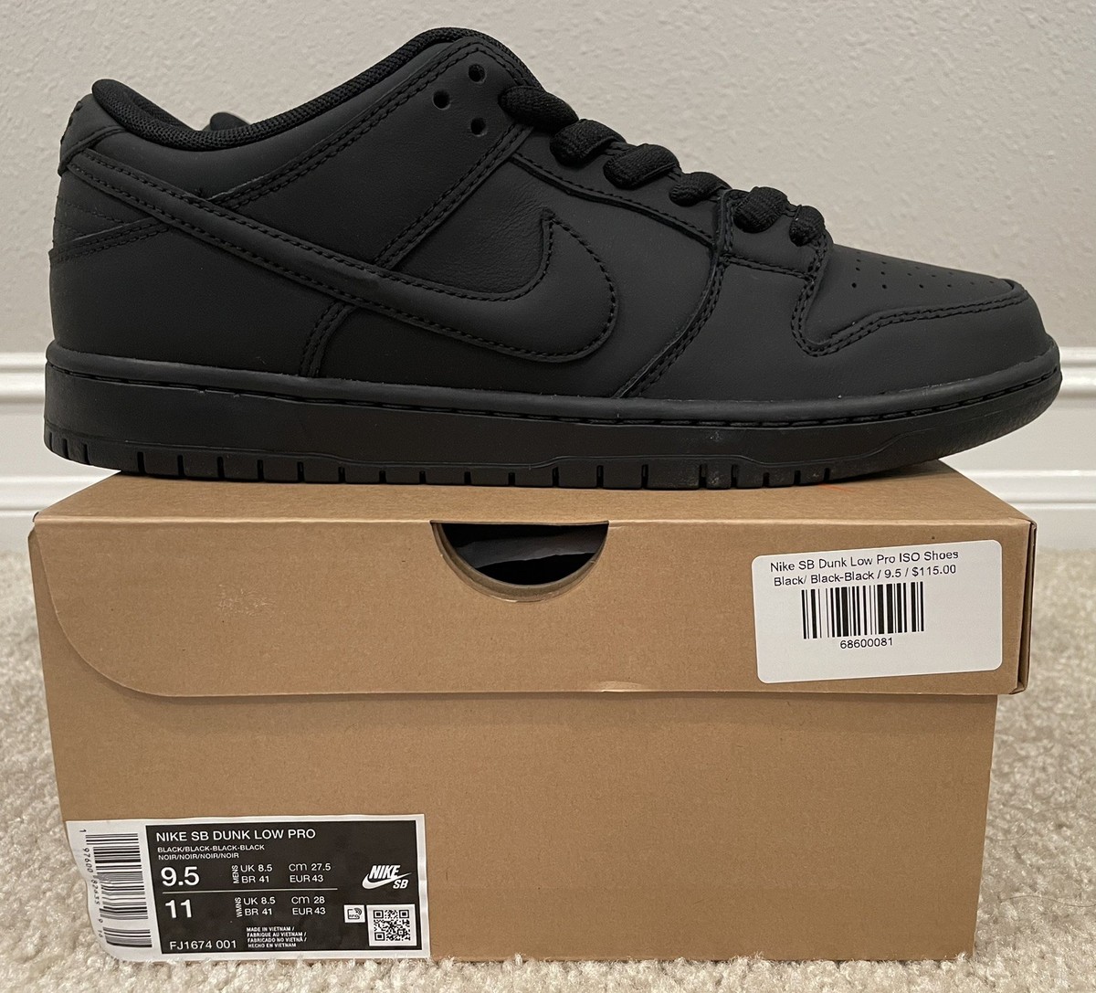 Nike SB Dunk Low Pro Triple Black Size 9.5 FJ1674-001 Orange Label