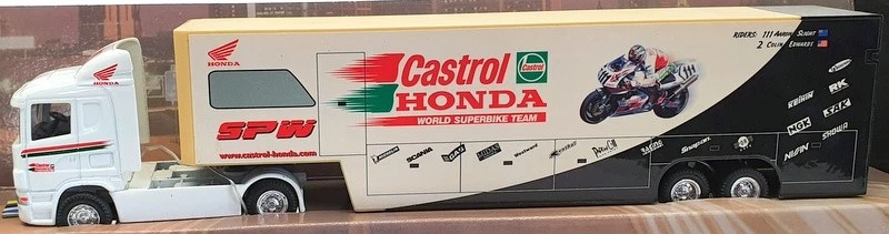Corgi 1/64 Scale TY86601 - Scania Race Transporter Castrol Honda - Image 2 of 4