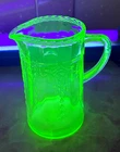 VINTAGE 5-3/4" GREEN HOCKING CAMEO 20 ONCE MILK PITCHER (READ DESCRIPTION.)