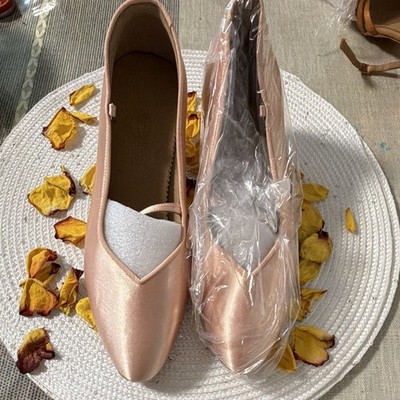 Women s Pink Silk Slip-On Pumps Pointed Toe Solid EU 41 US 9.5