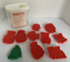 Vtg HUTZLER Cookie Cutter Set 10 RED GREEN Un...