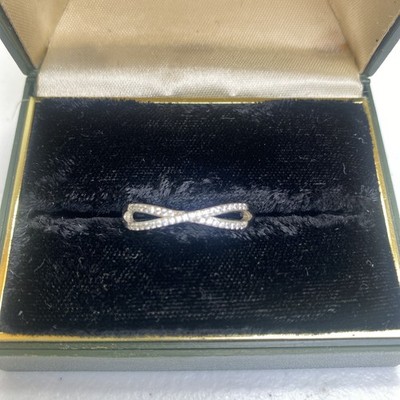 925 STERLING SILVER CZ  '' X '' DESIGN BAND RING SIZE 11.5 Signed Ryze