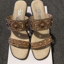 Onex Lillian Beige Nubuck Studded Slide Wedge Sandal Women's US size 10 NEW 