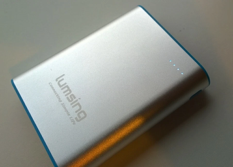 Lumsing Grand A1 Compact 13400mAh Portable Dual-Port Power Bank [G1] - Image 2 of 4