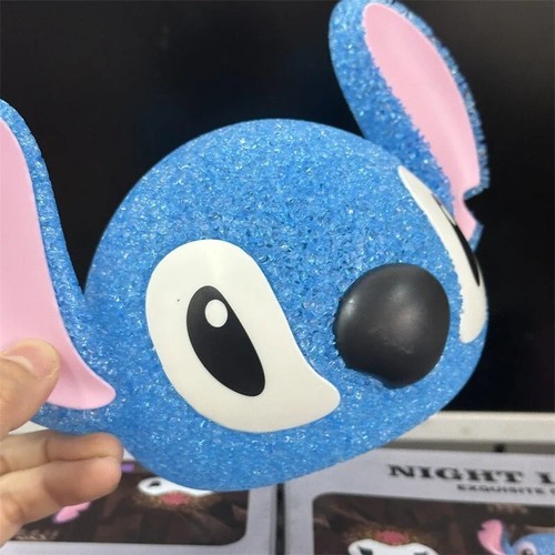 Disney Stitch Particelle Proiezione Luce Notturna, Cartone Animato Lilo e Stitch Bambola 3D - Foto 5 di 6