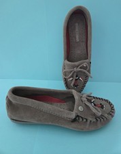 NWOT Minnetonka Thunderbird Animikii Hardsole Moccasin Shoes Size 6 Retail 89