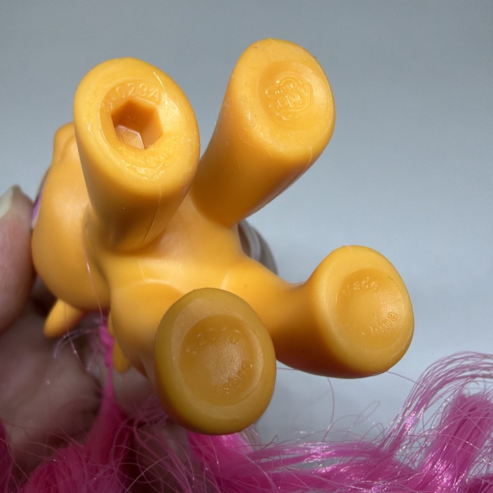 Scoot A Loo Brushable G4 MLP 2010 Hasbro 3