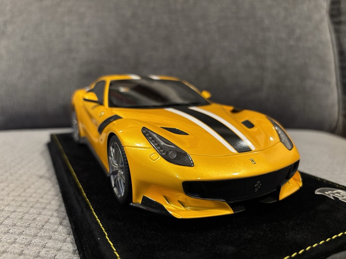 1:18 BBR Ferrari F12 TDF Giallo Tristrato Yellow/black Stripe