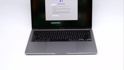 Apple Macbook Pro 13'' i5-8257U 16GB 256GB - Very Good