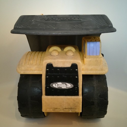 Tonka Yellow Dump Truck 2001 - Picture 5 of 5