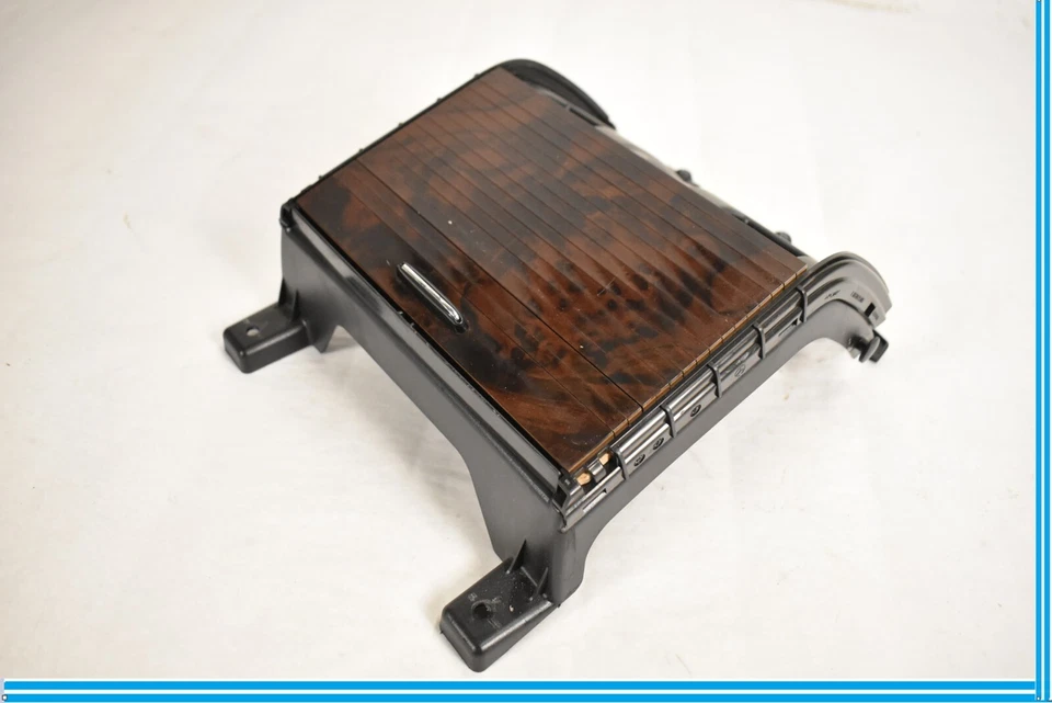 Mercedes Benz E550 2011 (W207) consola central trasera portavasos (nogal quemado) Foto 3 de 4