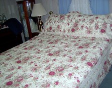 Antique Rose King/Queen Quilt with King Shams 96x106 New All Cotton
