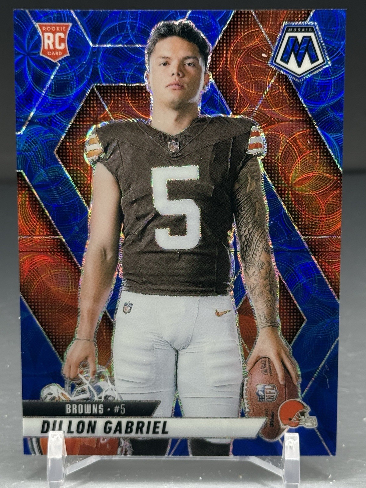 2025 Panini Mosaic Dillon Gabriel Rookie Variation Blue Scope Prizm #277 Browns