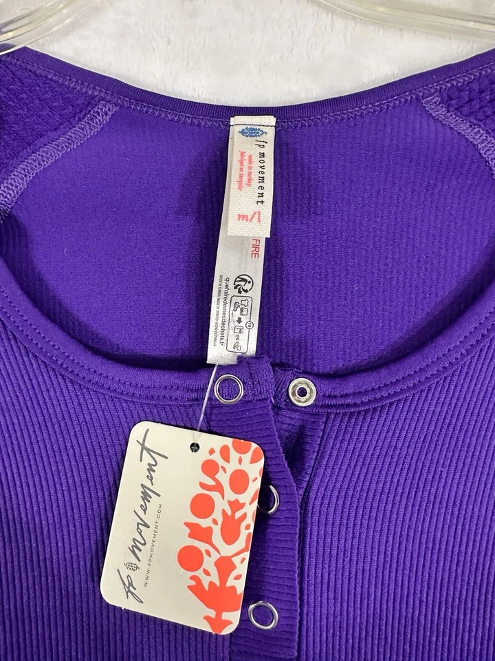 全新 Free People Movement Bail Out Crop Top 中号 大号 长袖 紫色 全新带标签 — 第 4/4 张图片