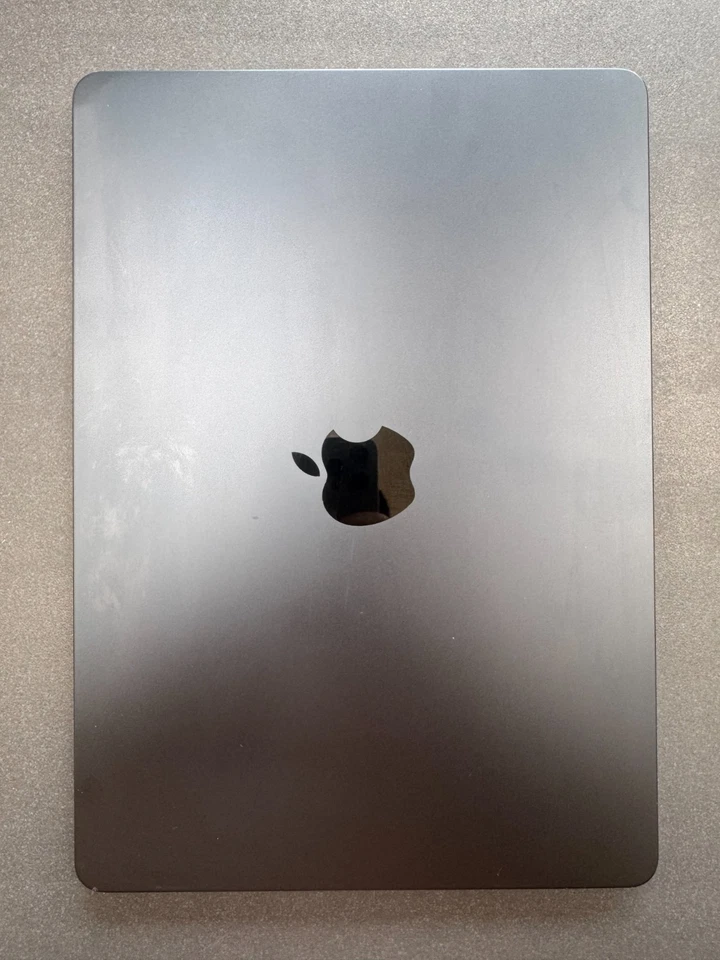 Apple MacBook Air 13" M2 · 24GB · 2TB, photo 1 of 5