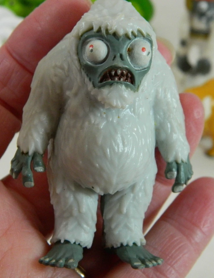 Lote de 13 figuras de juguete de PVC Plants Vs Zombies con libro de bolsillo de estación de vacunación Foto 3 de 4