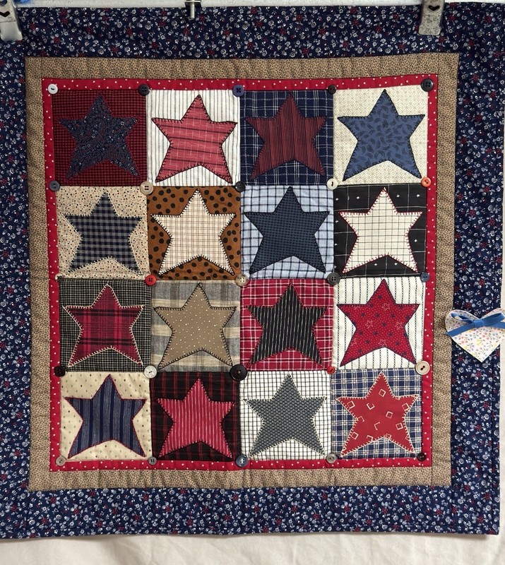 Vintage Americana Handmade  Applique Country Stars  Quilt 25x24  #246
