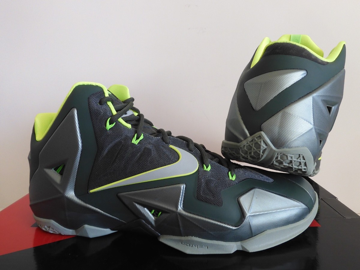 NIKE LEBRON XI 11 
